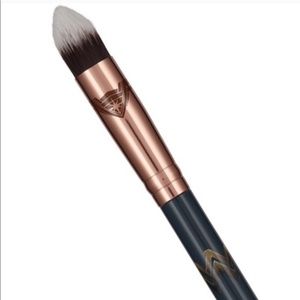 New Luxie 140 brush Wonder Woman design